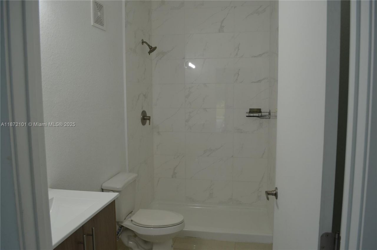 1155 NW 2nd Ter, Florida City, FL 33034 Photo
