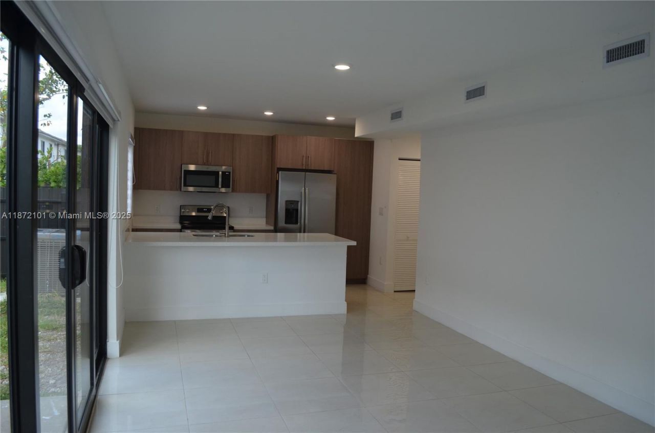 1155 NW 2nd Ter, Florida City, FL 33034 Photo