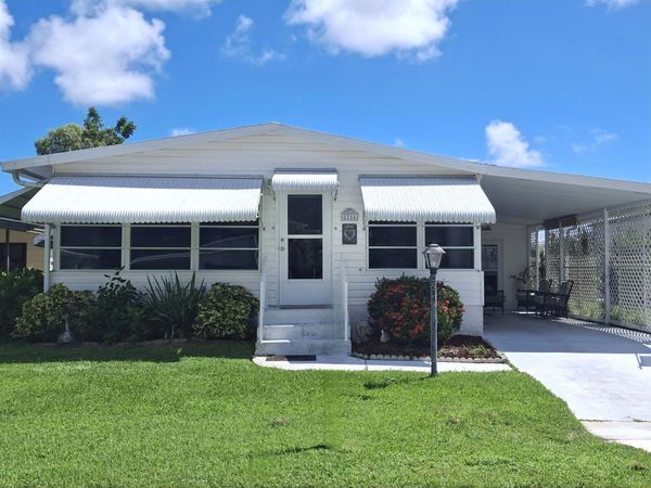 8204 W Bitterbush Lane, Port Saint Lucie, FL 34952