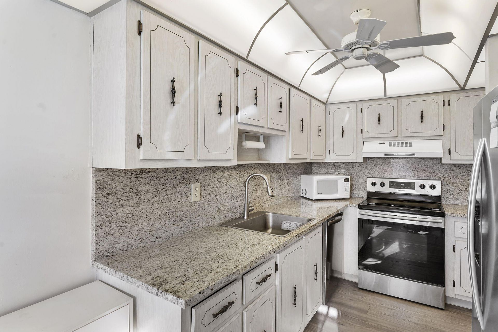 1050 Citrus, Unit 202, Delray Beach, FL 33445 Photo