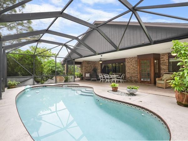 472 SE Majestic Terrace, Port St. Lucie, FL 34983