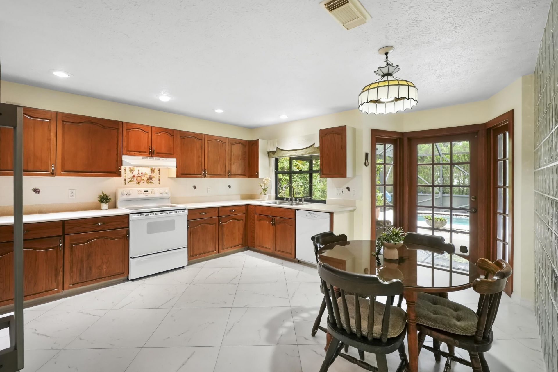 472 SE Majestic Terrace, Port Saint Lucie, FL 34983 Photo