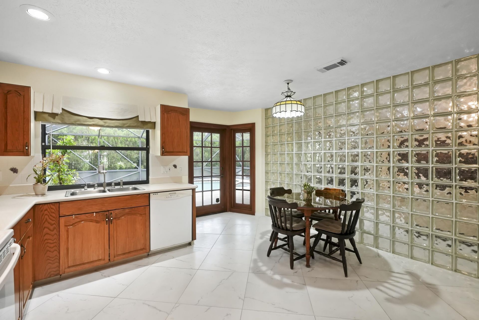 472 SE Majestic Terrace, Port Saint Lucie, FL 34983 Photo