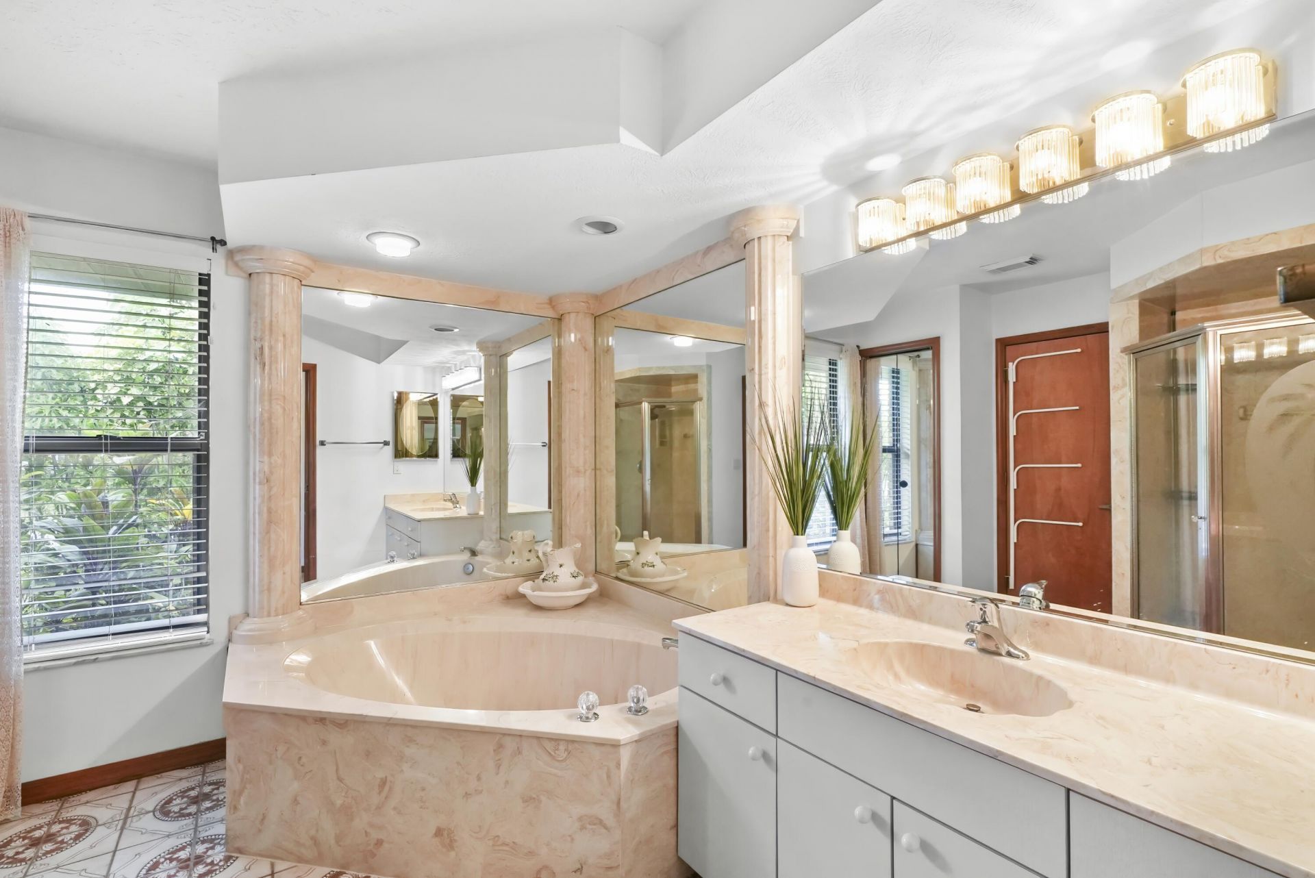 472 SE Majestic Terrace, Port Saint Lucie, FL 34983 Photo