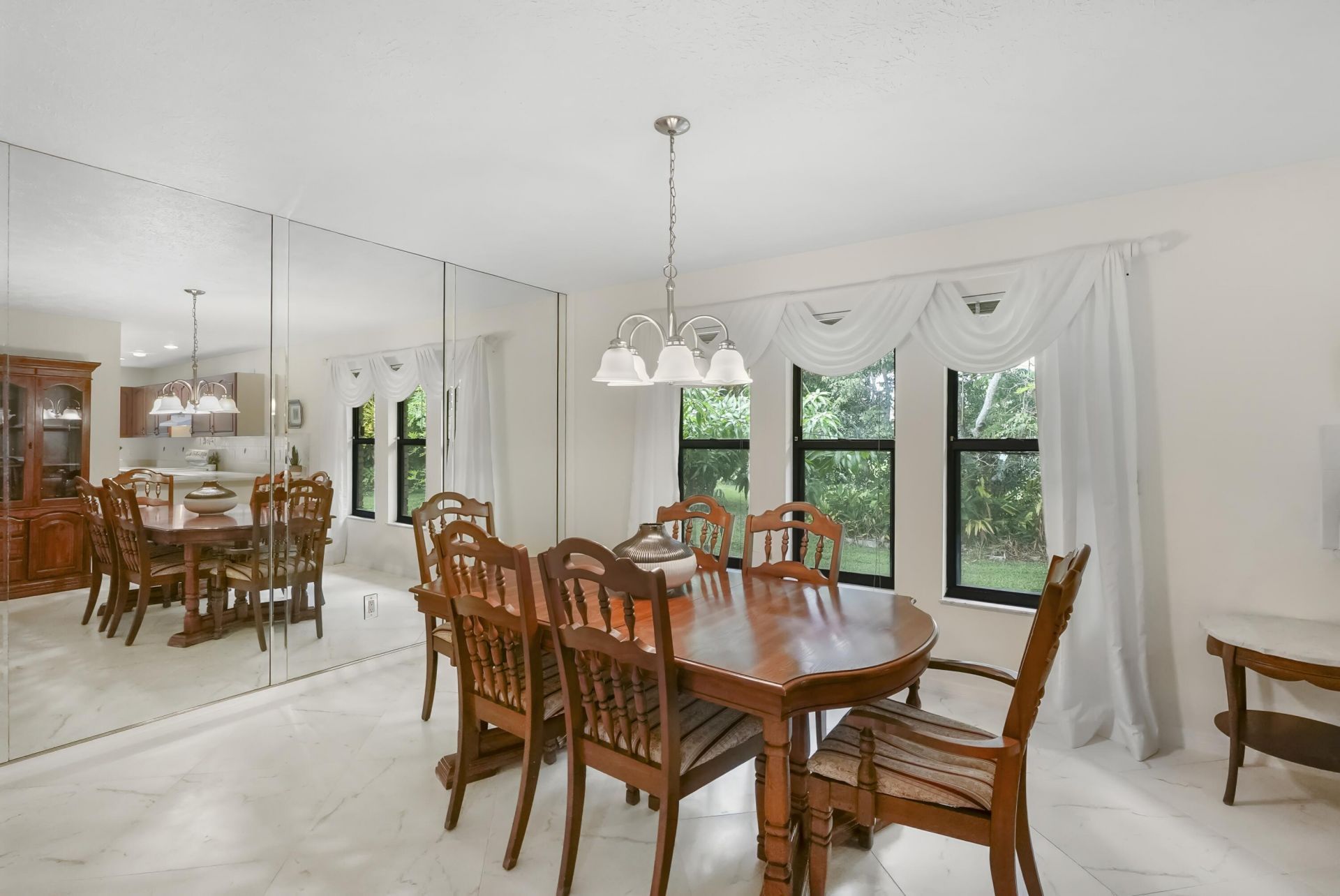 472 SE Majestic Terrace, Port Saint Lucie, FL 34983 Photo