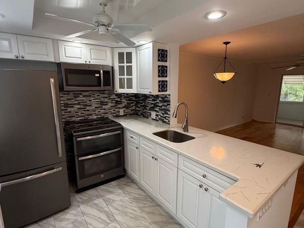 2141 NE 1st Court, Unit 102, Boynton Beach, FL 33435