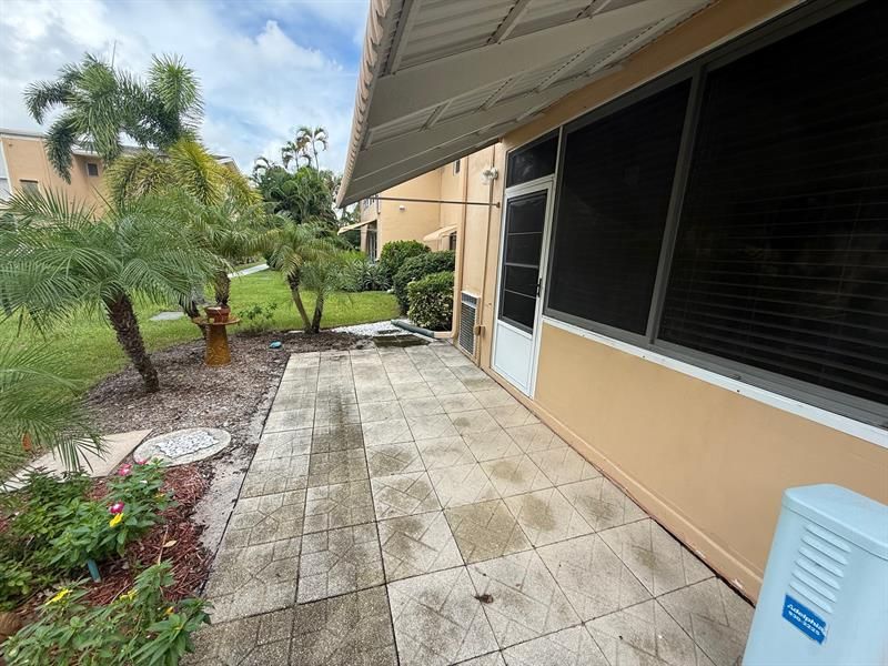 2141 NE 1st Ct, Unit 102, Boynton Beach, FL 33435 Photo