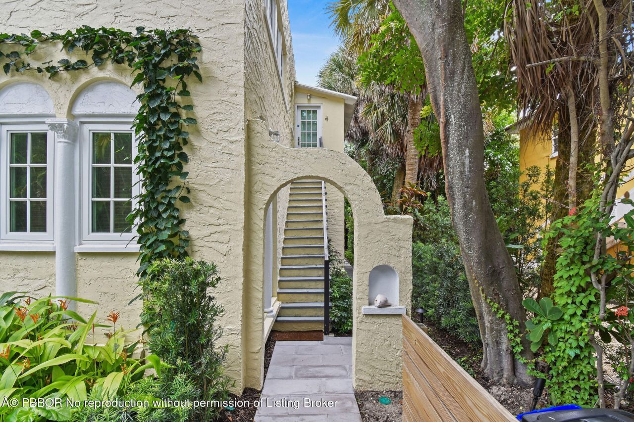 212 Oleander Avenue, Palm Beach, FL 33480 Photo