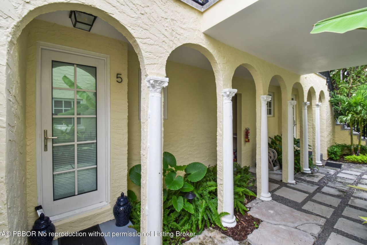 212 Oleander Avenue, Palm Beach, FL 33480 Photo