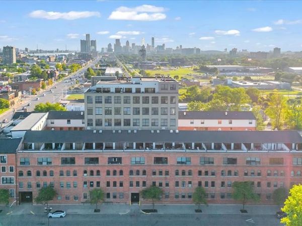 6533 E Jefferson Avenue, Detroit, MI 48207