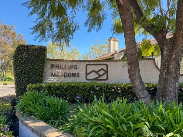 32 Town And Country Road, Phillips Ranch, CA 91766