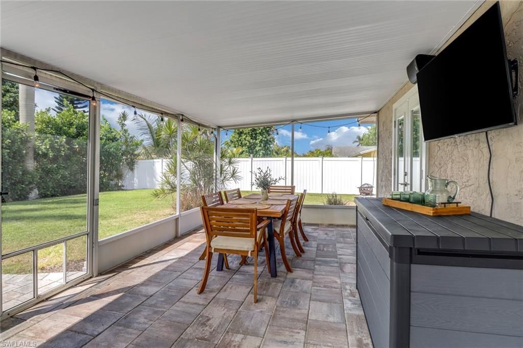 2680 Longboat Dr, Naples, FL 34104 Photo