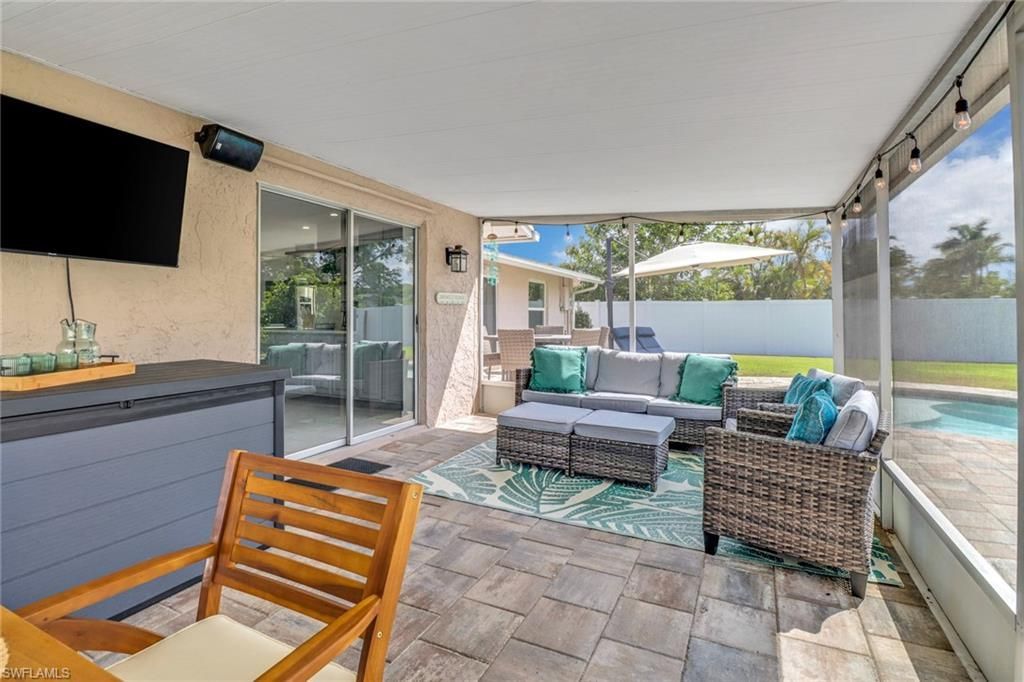 2680 Longboat Dr, Naples, FL 34104 Photo