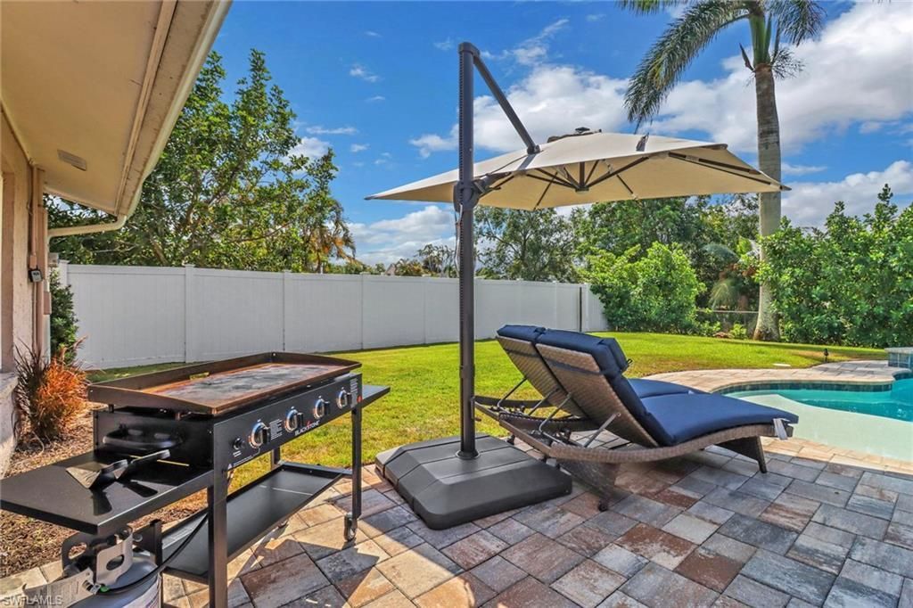 2680 Longboat Dr, Naples, FL 34104 Photo