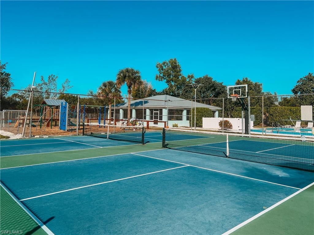 2680 Longboat Dr, Naples, FL 34104 Photo