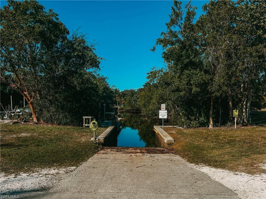 2680 Longboat Dr, Naples, FL 34104 Photo