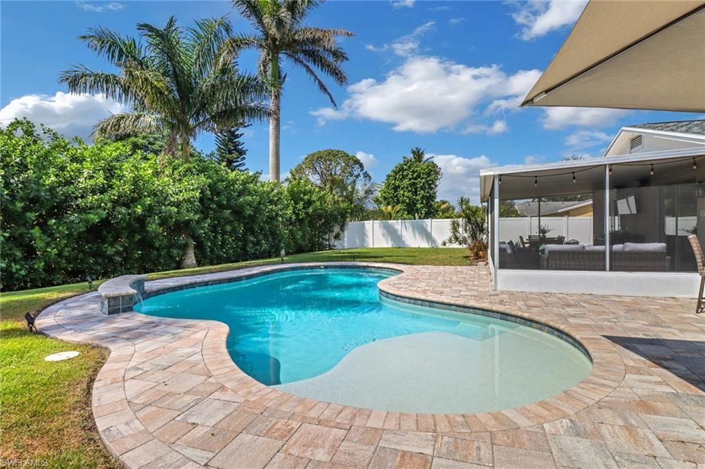 2680 Longboat Dr, Naples, FL 34104 Photo