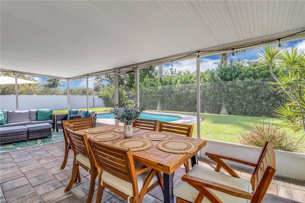 2680 Longboat Dr, Naples, FL 34104 Photo