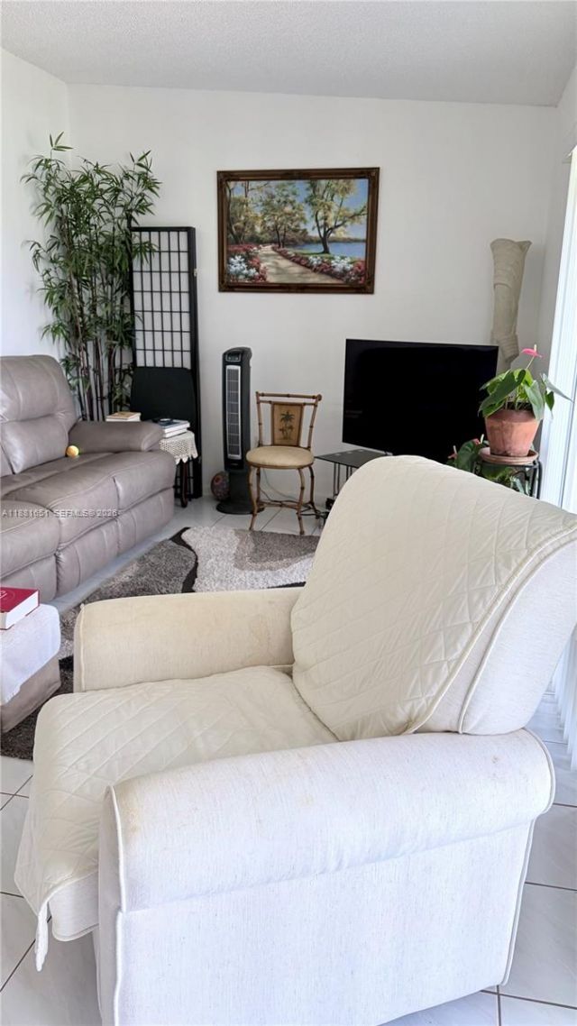 9794 N Belfort Cir, Unit 202, Tamarac, FL 33321 Photo