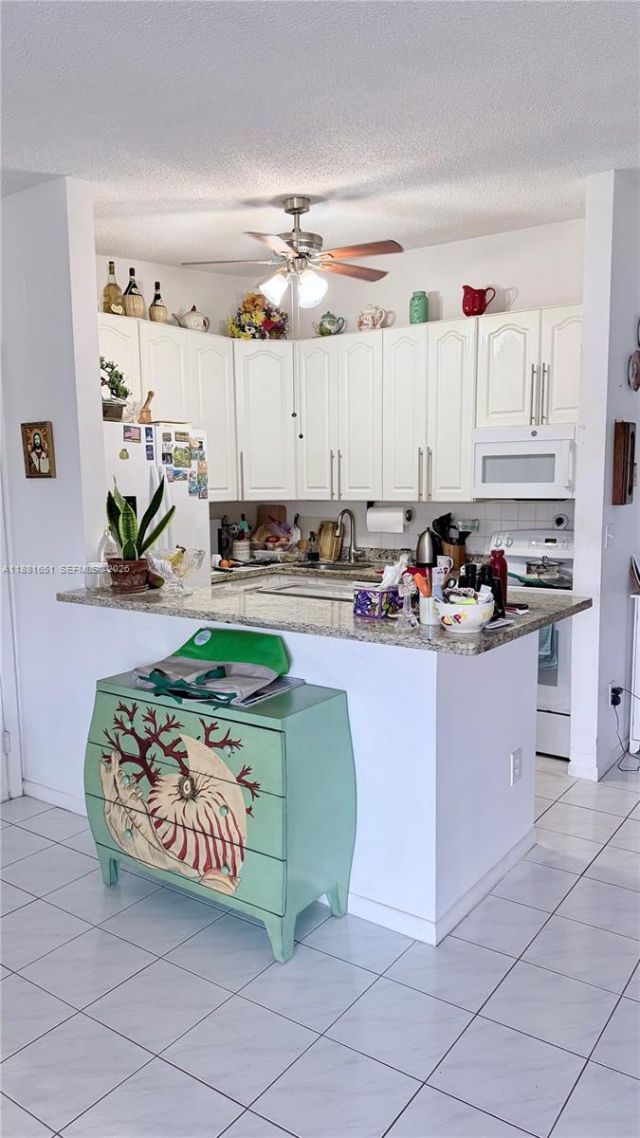 9794 N Belfort Cir, Unit 202, Tamarac, FL 33321 Photo