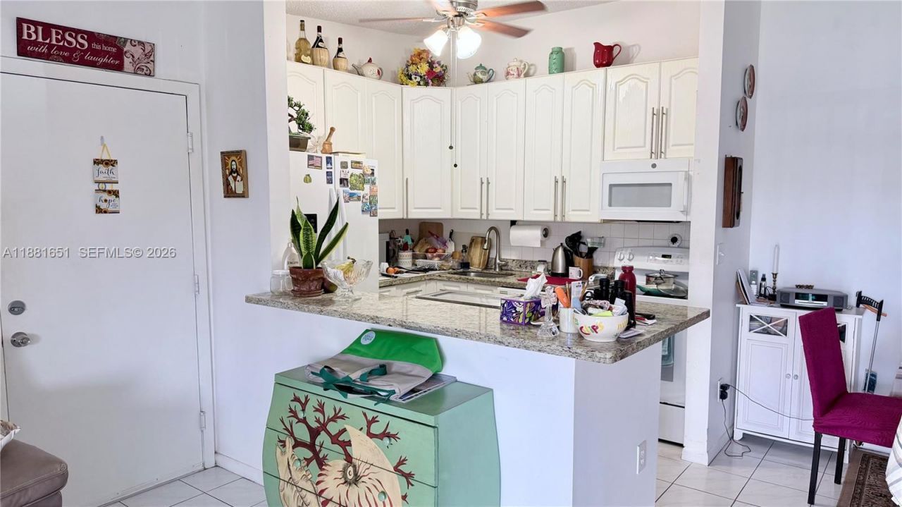 9794 N Belfort Cir, Unit 202, Tamarac, FL 33321 Photo