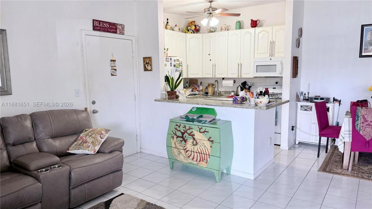 9794 N Belfort Cir, Unit 202, Tamarac, FL 33321 Photo