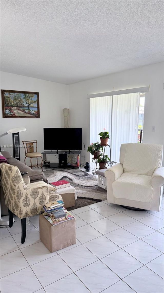 9794 N Belfort Cir, Unit 202, Tamarac, FL 33321 Photo
