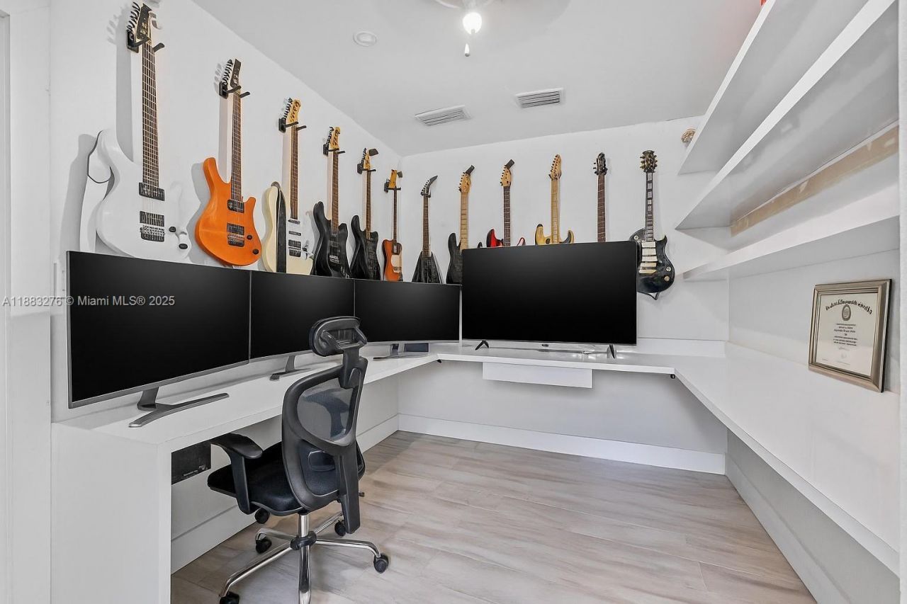 14401 SW 23rd St, Davie, FL 33325 Photo