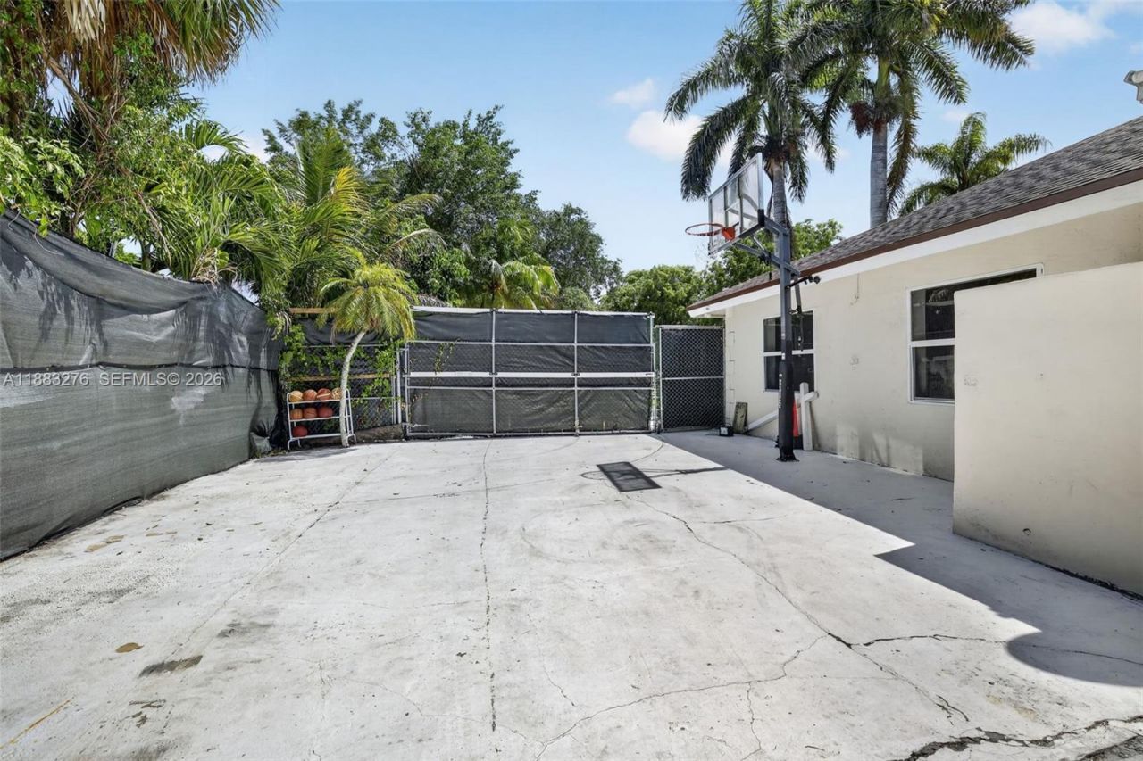 14401 SW 23rd St, Davie, FL 33325 Photo