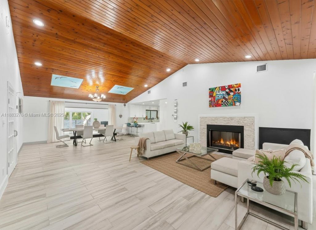 14401 SW 23rd St, Davie, FL 33325 Photo