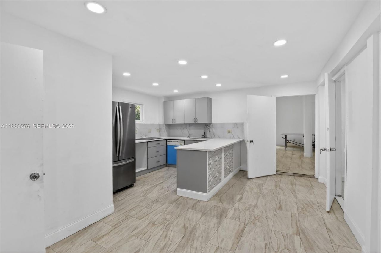 14401 SW 23rd St, Davie, FL 33325 Photo