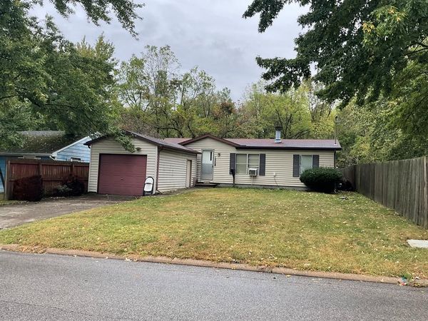 1220 E Warren St, Bucyrus, OH 44820