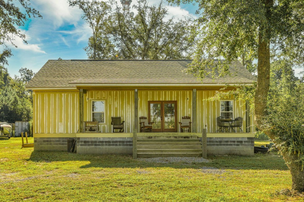 8275 Highway 165 Photo 8