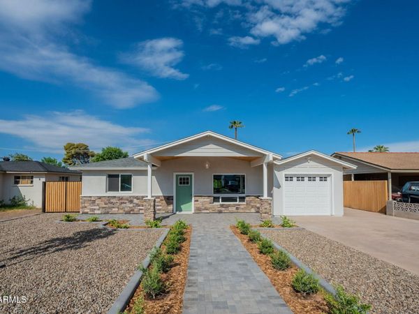 2814 N 51ST Street, Phoenix, AZ 85008