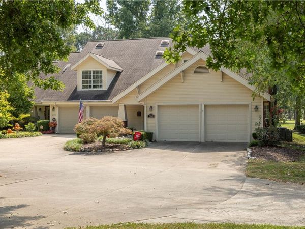 2563 E Joyce Boulevard, Fayetteville, AR 72703