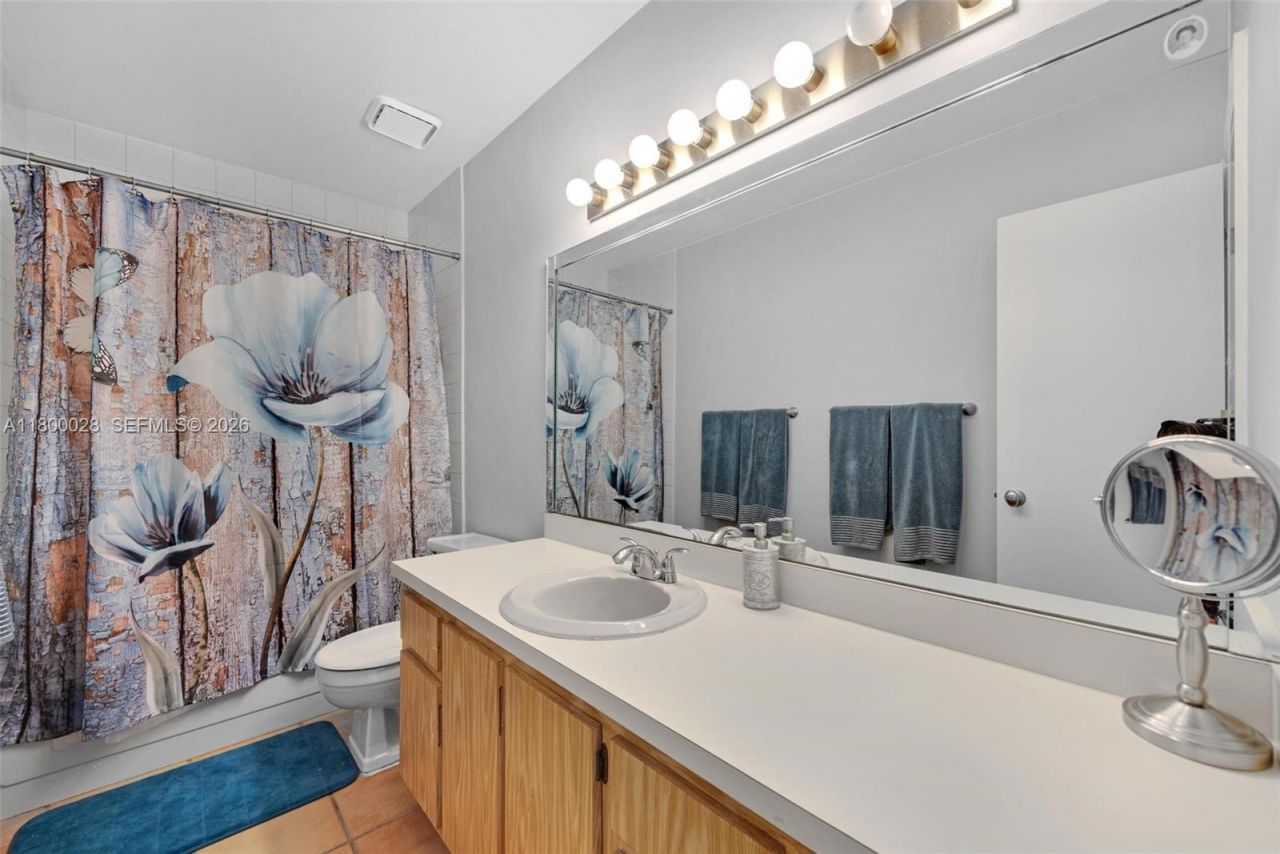 10241 SW 136th St, Miami, FL 33176 Photo