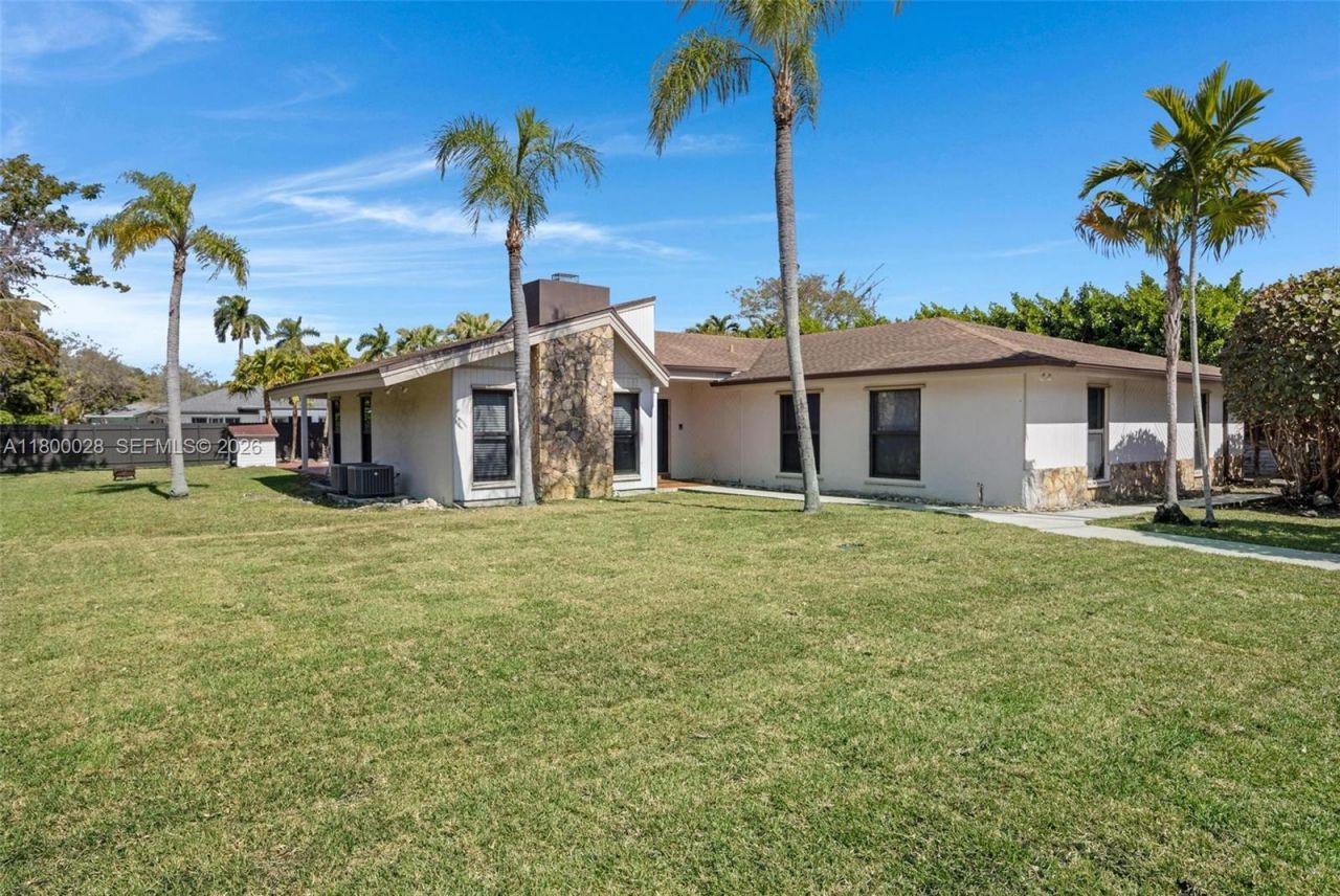 10241 SW 136th St, Miami, FL 33176 Photo