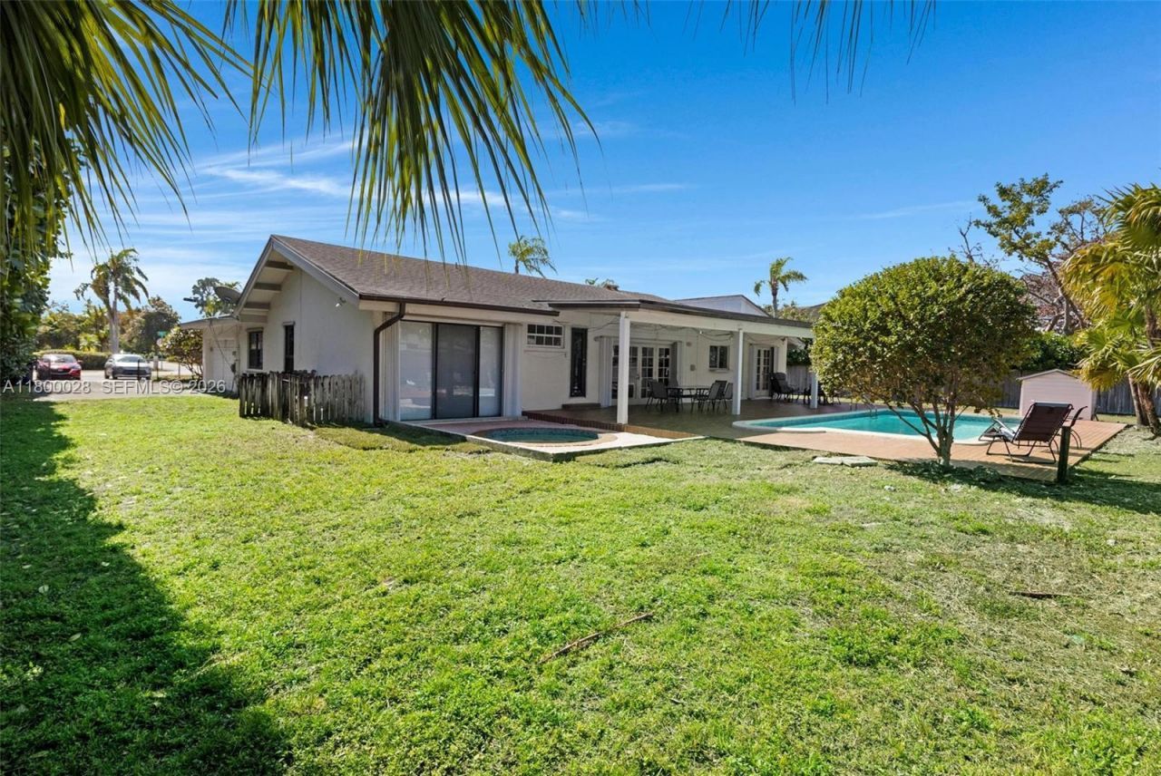 10241 SW 136th St, Miami, FL 33176 Photo