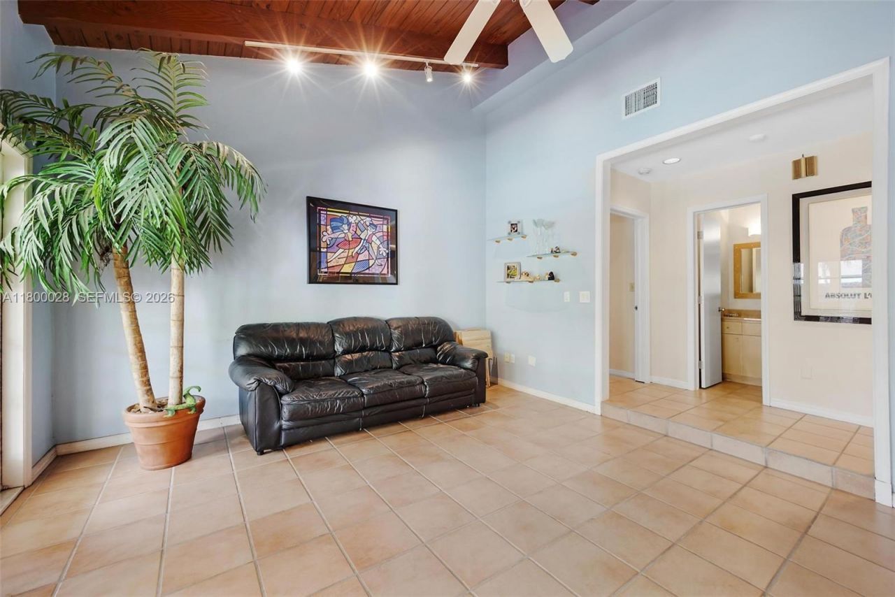 10241 SW 136th St, Miami, FL 33176 Photo