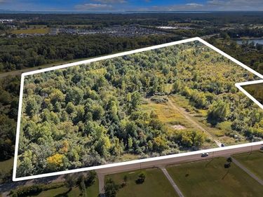 37950 27 Mile Road, Lenox Twp, MI 48048