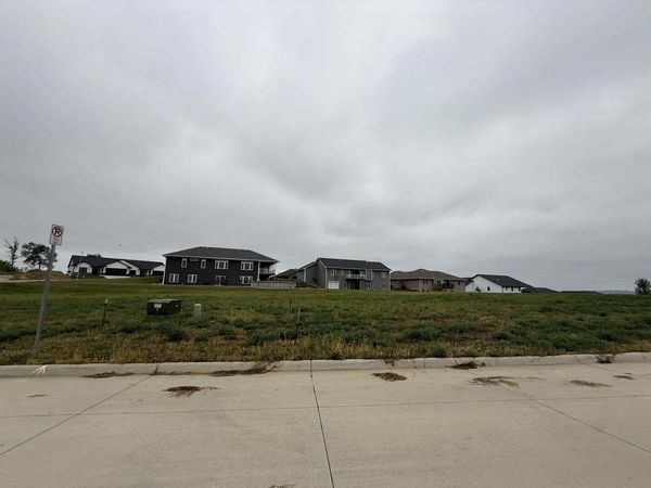 Lot 37 Sickle Lane, Dubuque, IA 52002