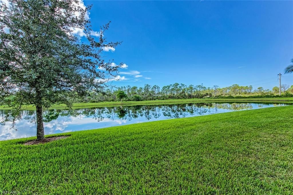 9731 Acqua Ct, Unit 541, Naples, FL 34113 Photo