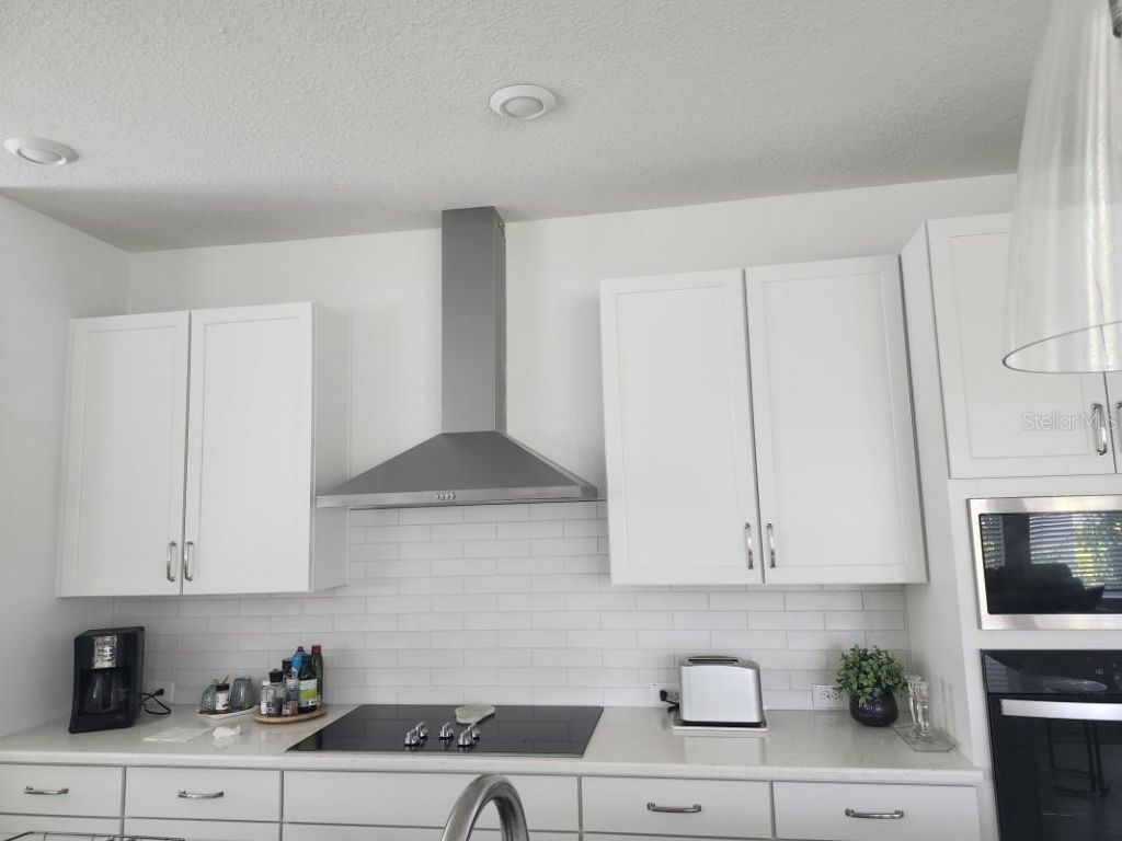 4810 Emerson Avenue S, Saint Petersburg, FL 33711 Photo