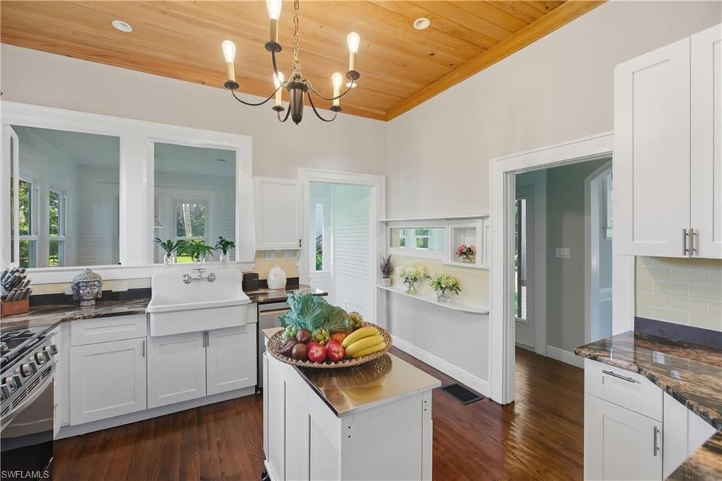 101 Fairview Ave, Fort Myers, FL 33905 Photo