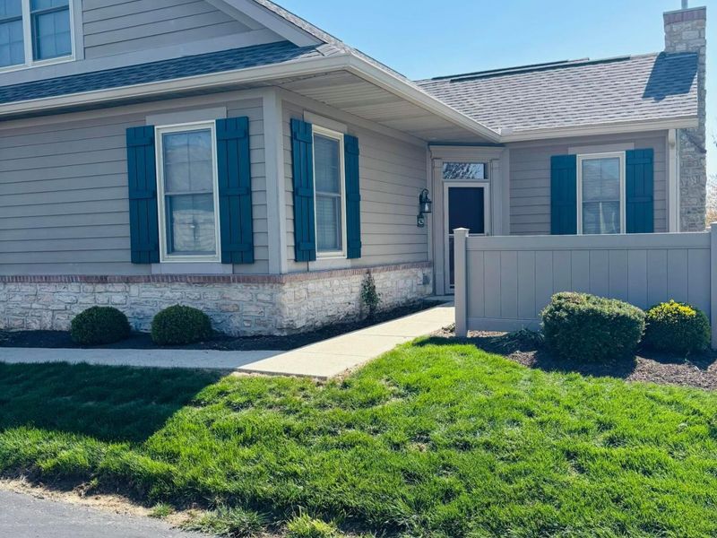 4229 Waterside Place, Unit 7, Grove City, OH 43123 Photo 1