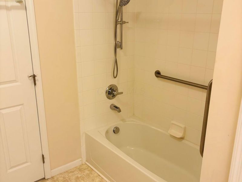 4229 Waterside Place, Unit 7, Grove City, OH 43123 Photo 24