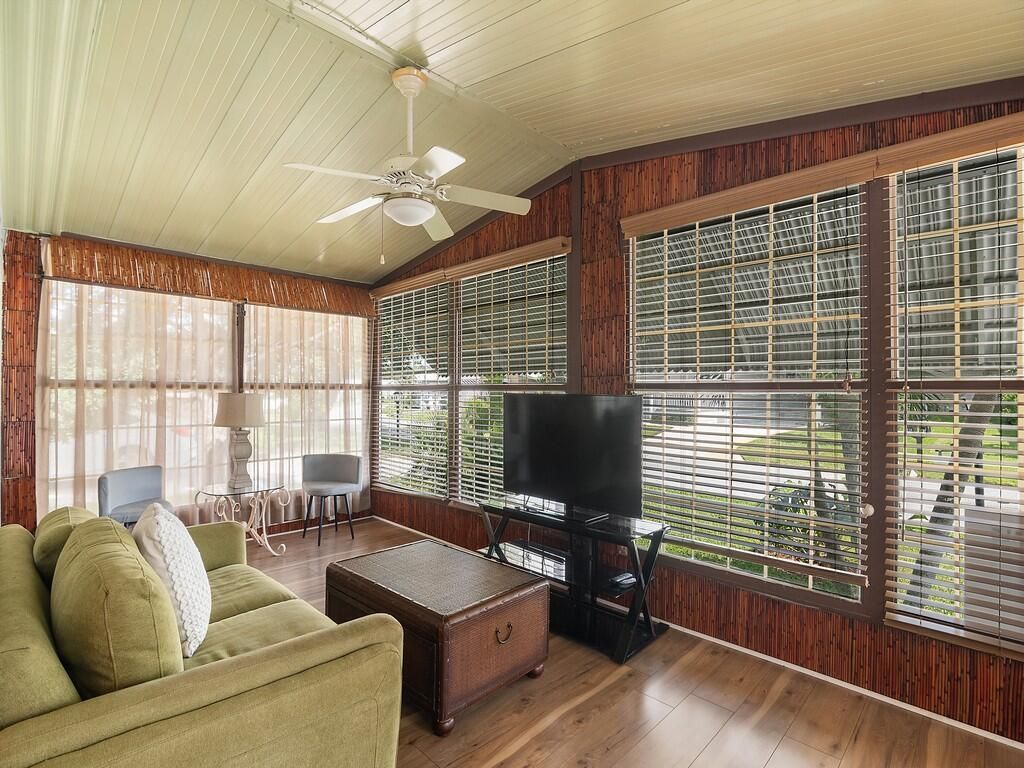 4 N North Warner Drive, Jensen Beach, FL 34957 Photo