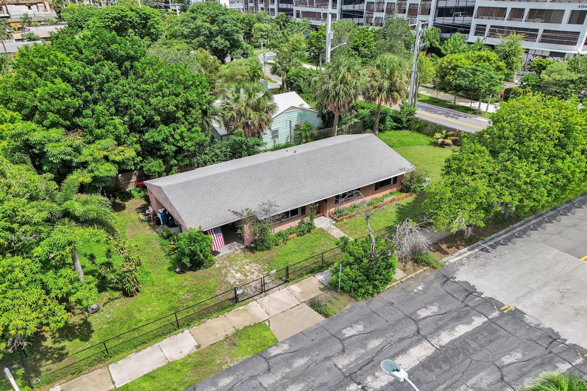 401 42nd Street, West Palm Beach, FL 33407 Photo