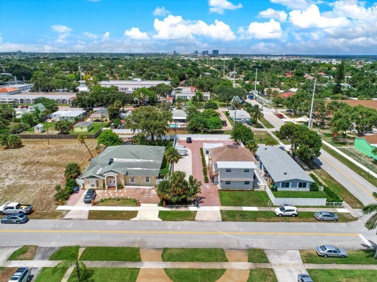305 Cypress Drive E, Unit 1,2,3,4,5, Lake Park, FL 33403 Photo