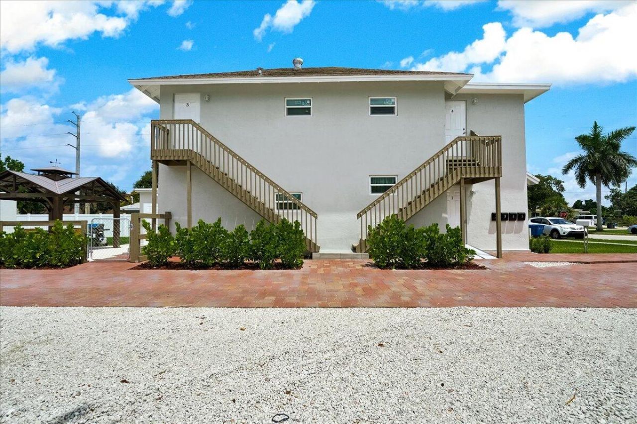 305 Cypress Drive E, Unit 1,2,3,4,5, Lake Park, FL 33403 Photo